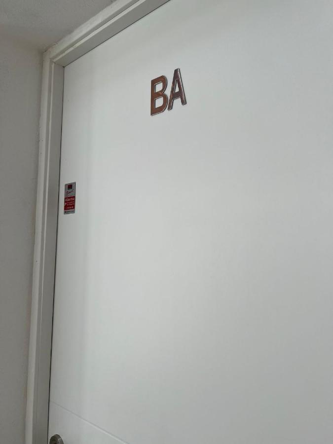 Suite By Hawkins Interior Ba Algeciras